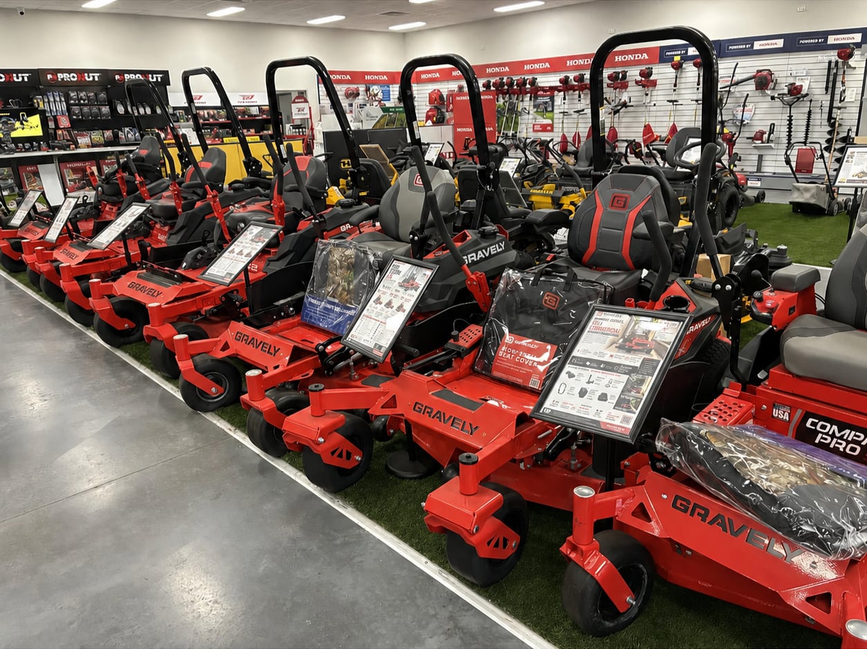 Commercial outdoor power equipment
